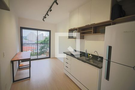 Sala / Cozinha de apartamento para alugar com 1 quarto, 32m² em Butantã, São Paulo
