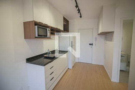 Sala / Cozinha de apartamento para alugar com 1 quarto, 32m² em Butantã, São Paulo