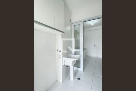 Apartamento para alugar com 68m², 2 quartos e 1 vagaÁrea de serviço