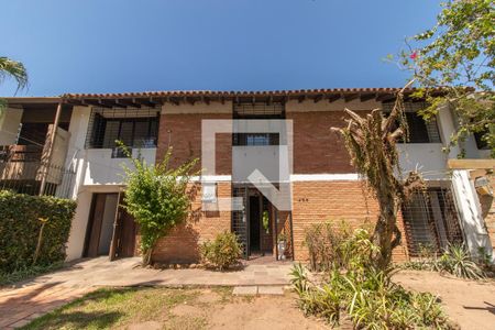 Casa à venda com 150m², 3 quartos e 2 vagasFachada