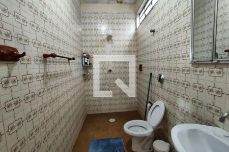 Casa à venda com 200m², 2 quartos e 1 vagaBanheiro 1