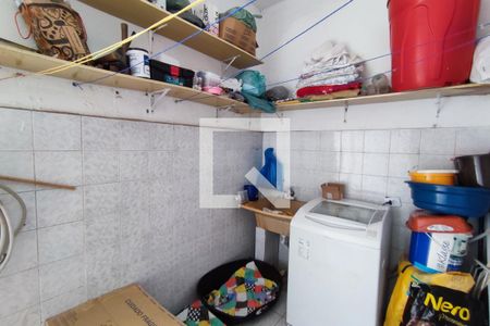 Casa à venda com 200m², 2 quartos e 1 vagaÁrea de Serviço