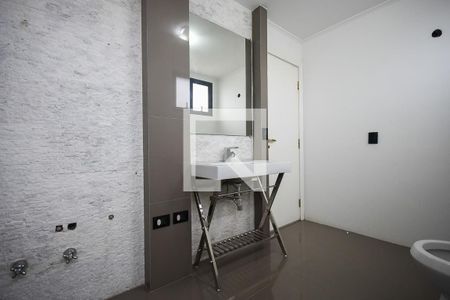Apartamento à venda com 254m², 4 quartos e 4 vagas Apartamento à venda com 254m², 4 quartos e 4 vagasBanheiro suíte 2