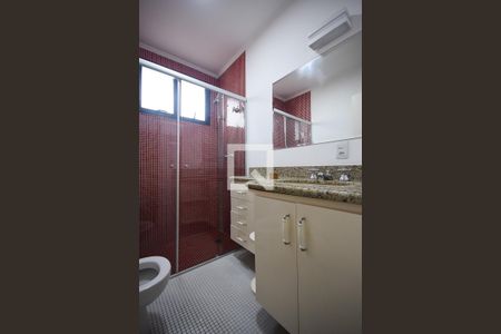 Apartamento à venda com 254m², 4 quartos e 4 vagas Apartamento à venda com 254m², 4 quartos e 4 vagasBanheiro