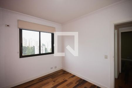 Apartamento à venda com 254m², 4 quartos e 4 vagas Apartamento à venda com 254m², 4 quartos e 4 vagasQuarto 2
