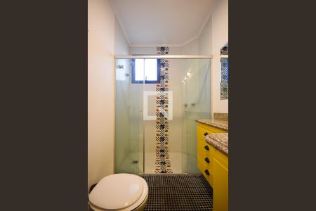 Apartamento à venda com 254m², 4 quartos e 4 vagas Apartamento à venda com 254m², 4 quartos e 4 vagasBanheiro suíte 1