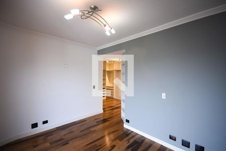 Apartamento à venda com 254m², 4 quartos e 4 vagas Apartamento à venda com 254m², 4 quartos e 4 vagasSuíte 2