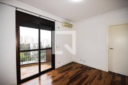 Apartamento à venda com 254m², 4 quartos e 4 vagas Apartamento à venda com 254m², 4 quartos e 4 vagasSuíte 1
