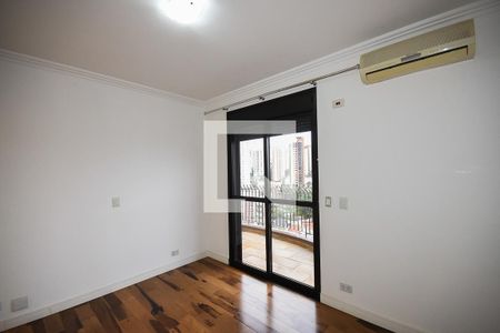 Apartamento à venda com 254m², 4 quartos e 4 vagas Apartamento à venda com 254m², 4 quartos e 4 vagasSuíte 1
