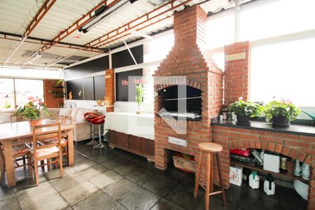 Casa à venda com 240m², 3 quartos e 2 vagas Casa à venda com 240m², 3 quartos e 2 vagasChurrasqueira