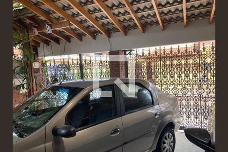 Casa à venda com 240m², 3 quartos e 2 vagas Casa à venda com 240m², 3 quartos e 2 vagasGaragem