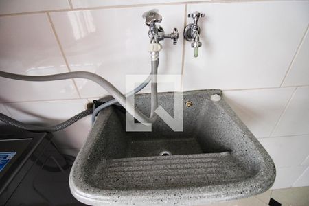 Casa à venda com 240m², 3 quartos e 2 vagas Casa à venda com 240m², 3 quartos e 2 vagasÁrea de Serviço