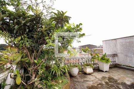 Casa à venda com 240m², 3 quartos e 2 vagas Casa à venda com 240m², 3 quartos e 2 vagasVista da Sacada