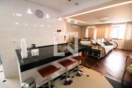 Casa à venda com 240m², 3 quartos e 2 vagas Casa à venda com 240m², 3 quartos e 2 vagasCozinha