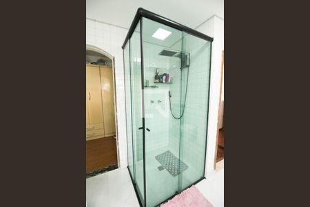 Casa à venda com 240m², 3 quartos e 2 vagas Casa à venda com 240m², 3 quartos e 2 vagasbanheiro