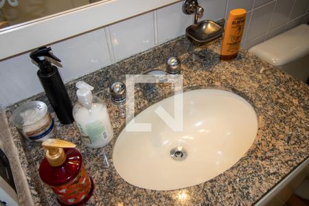 Apartamento para alugar com 77m², 3 quartos e 1 vaga Apartamento para alugar com 77m², 3 quartos e 1 vagaBanheiro