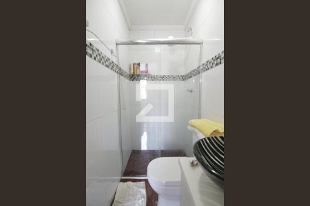 Casa à venda com 115m², 3 quartos e 2 vagasBanheiro