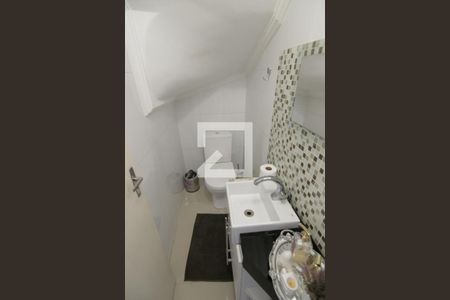 Casa à venda com 115m², 3 quartos e 2 vagasLavabo