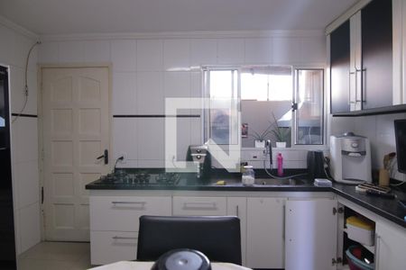 Casa à venda com 115m², 3 quartos e 2 vagasCozinha