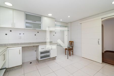 Casa à venda com 500m², 4 quartos e 3 vagasCozinha