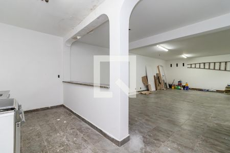 Casa à venda com 500m², 4 quartos e 3 vagasSalão - Cozinha