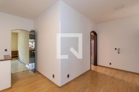 Casa à venda com 500m², 4 quartos e 3 vagasHall dos Quartos
