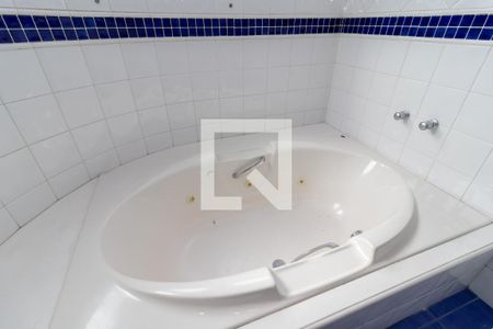 Casa à venda com 500m², 4 quartos e 3 vagasBanheiro da Suíte 1