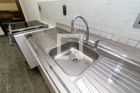 Casa à venda com 500m², 4 quartos e 3 vagasSalão - Cozinha