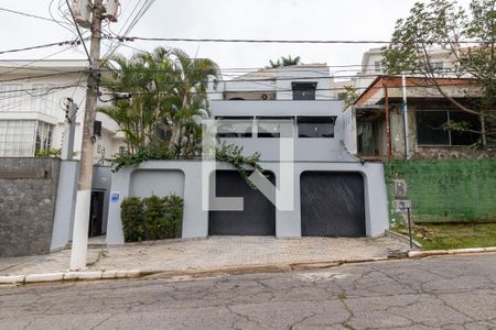 Casa à venda com 500m², 4 quartos e 3 vagasFachada
