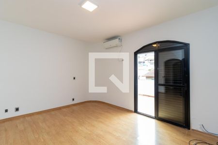 Casa à venda com 500m², 4 quartos e 3 vagasSuíte 1