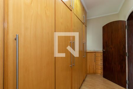 Casa à venda com 500m², 4 quartos e 3 vagasCloset da Suíte 1