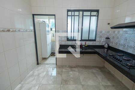 Apartamento à venda com 249m², 3 quartos e 2 vagas Apartamento à venda com 249m², 3 quartos e 2 vagasCozinha