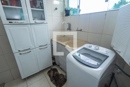 Apartamento à venda com 249m², 3 quartos e 2 vagas Apartamento à venda com 249m², 3 quartos e 2 vagasÁrea de serviço