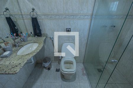 Apartamento à venda com 249m², 3 quartos e 2 vagas Apartamento à venda com 249m², 3 quartos e 2 vagasBanheiro social