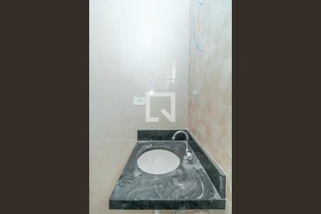 Banheiro de apartamento para alugar com 1 quarto, 45m² em Parque São Lucas, São Paulo