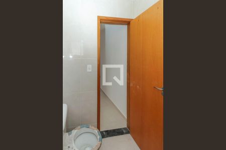 Banheiro de apartamento para alugar com 1 quarto, 45m² em Parque São Lucas, São Paulo