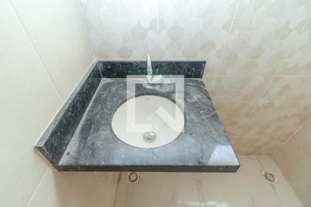 Banheiro de apartamento para alugar com 1 quarto, 45m² em Parque São Lucas, São Paulo