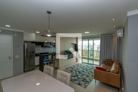 Apartamento para alugar com 96m², 3 quartos e 2 vagas Apartamento para alugar com 96m², 3 quartos e 2 vagasSala de Estar/Jantar