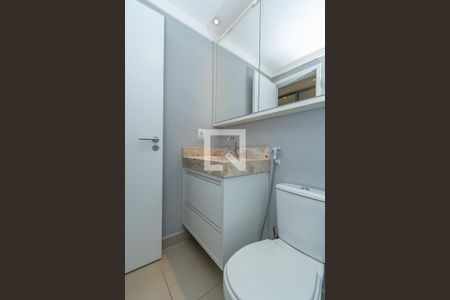 Apartamento para alugar com 96m², 3 quartos e 2 vagas Apartamento para alugar com 96m², 3 quartos e 2 vagasBanheiro da Suíte