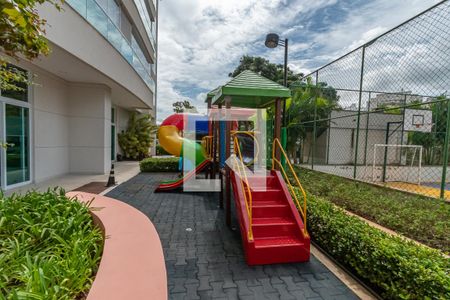 Apartamento para alugar com 96m², 3 quartos e 2 vagas Apartamento para alugar com 96m², 3 quartos e 2 vagasÁrea comum - Playground