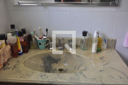 Casa à venda com 280m², 4 quartos e 6 vagasBanheiro