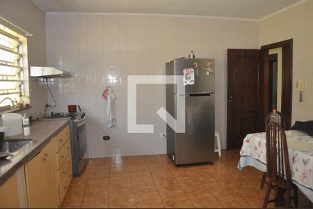 Casa à venda com 280m², 4 quartos e 6 vagasCozinha