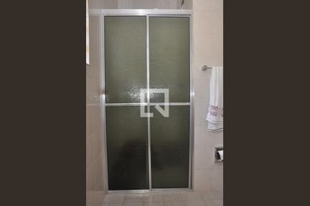 Casa à venda com 280m², 4 quartos e 6 vagasBanheiro