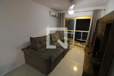 Sala de apartamento para alugar com 3 quartos, 78m² em Recreio dos Bandeirantes, Rio de Janeiro