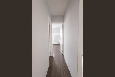 Corredor de apartamento para alugar com 2 quartos, 52m² em Penha de França, São Paulo