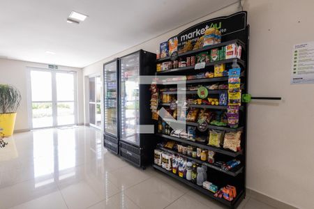 Apartamento para alugar com 52m², 2 quartos e 1 vagamercado