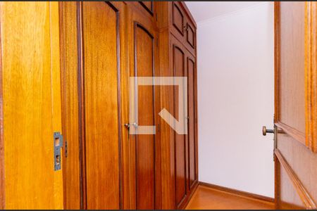 Apartamento à venda com 354m², 2 quartos e 4 vagas Apartamento à venda com 354m², 2 quartos e 4 vagasCloset - Suíte 1