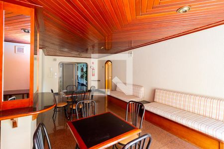 Apartamento à venda com 354m², 2 quartos e 4 vagas Apartamento à venda com 354m², 2 quartos e 4 vagasSalão de Festas