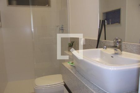 Casa à venda com 179m², 3 quartos e 2 vagasBanheiro da Suíte 1