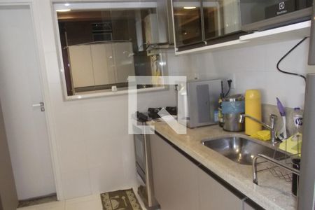 Casa à venda com 179m², 3 quartos e 2 vagasCozinha